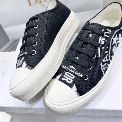 Dior d22 sneakers